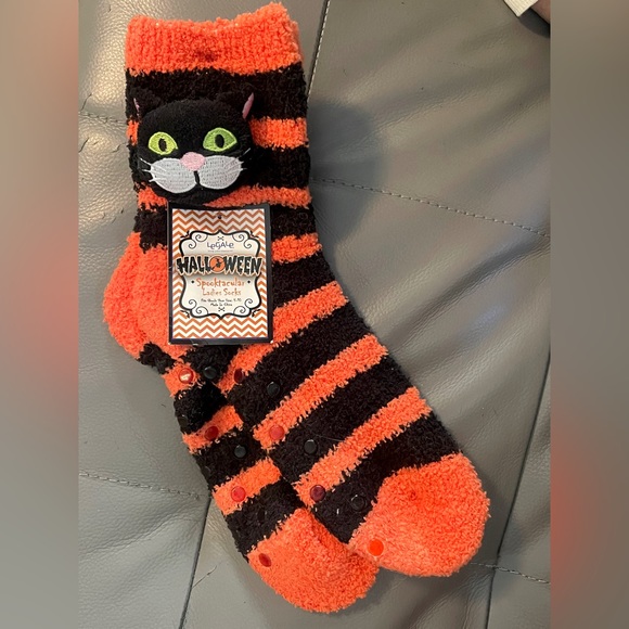 Cute Kitty Halloween Socks with Grippies - Picture 1 of 4
